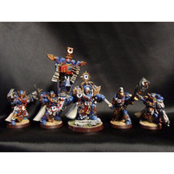 Marneus Calgar and Honour Guard A162+
