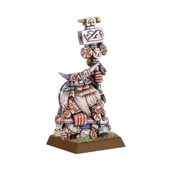 Dwarf Runelord with Staff B026